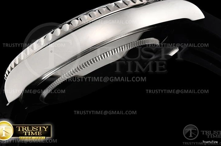 0425 WrinkleFree ROLYM182 – YachtMaster 40mm 1078